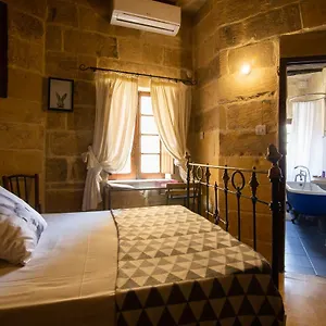 ** Πανσιόν The Burrow Μάλτα