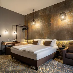 **** Hotel Urban Ungaria