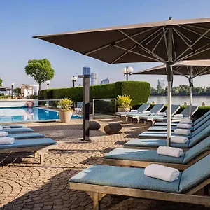 4* Hotel Hilton Waterfront