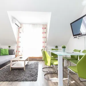 Karmeliter Flat | Contactless Check-in Wiedeń